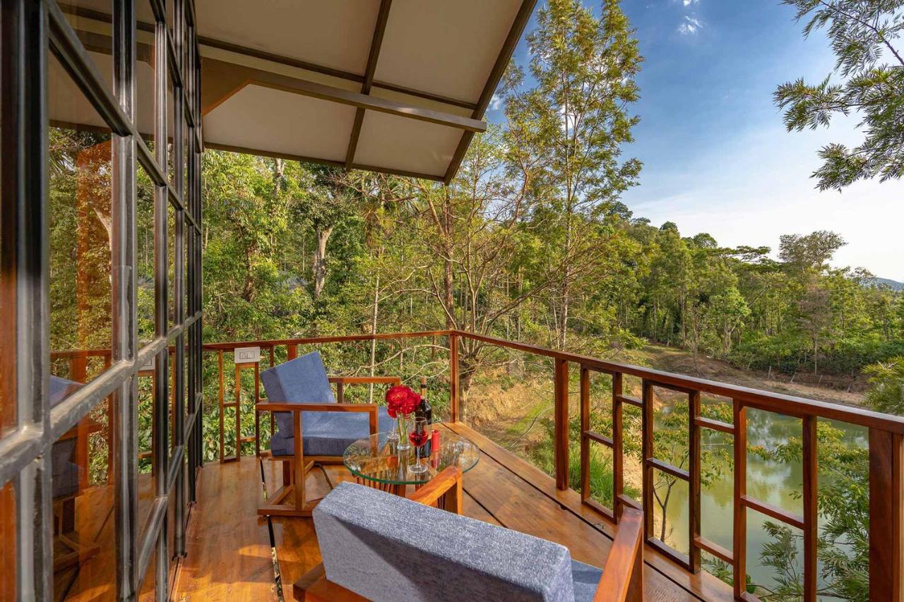 Stayvista At Cicada Chikmagalur 2Bhk Breakfast Included With Amazing View Exterior photo