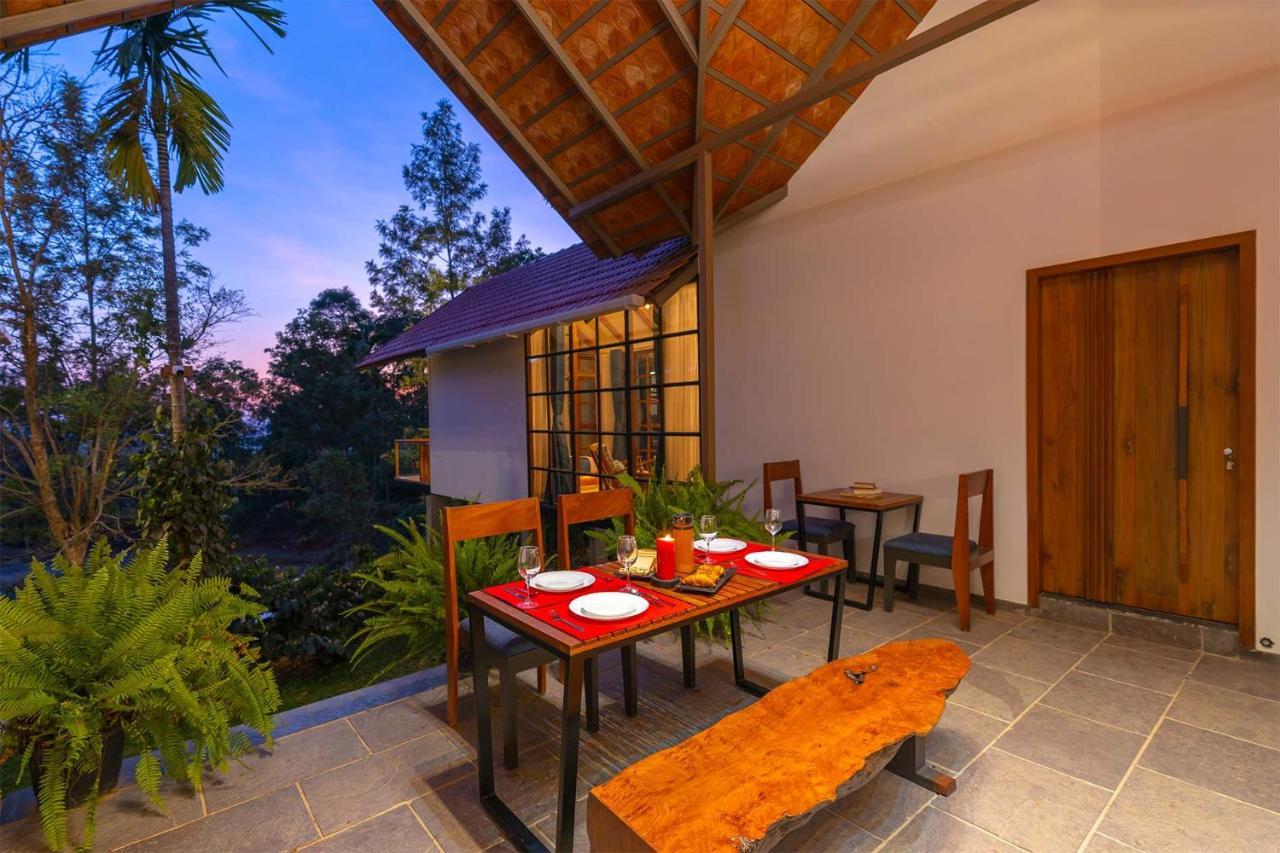 Stayvista At Cicada Chikmagalur 2Bhk Breakfast Included With Amazing View Exterior photo